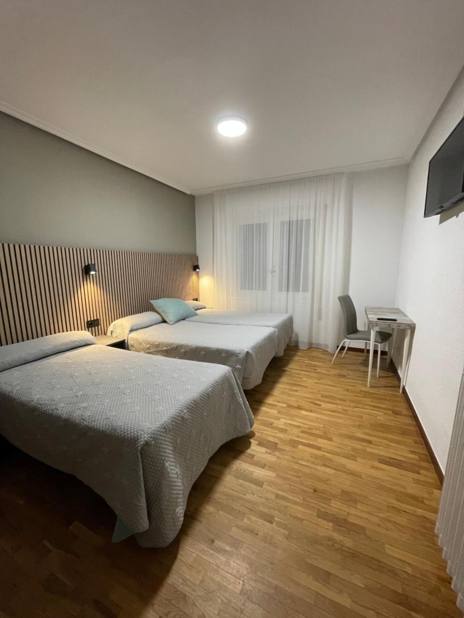 Pension La Encina Santo Domingo De La Calzada Luaran gambar