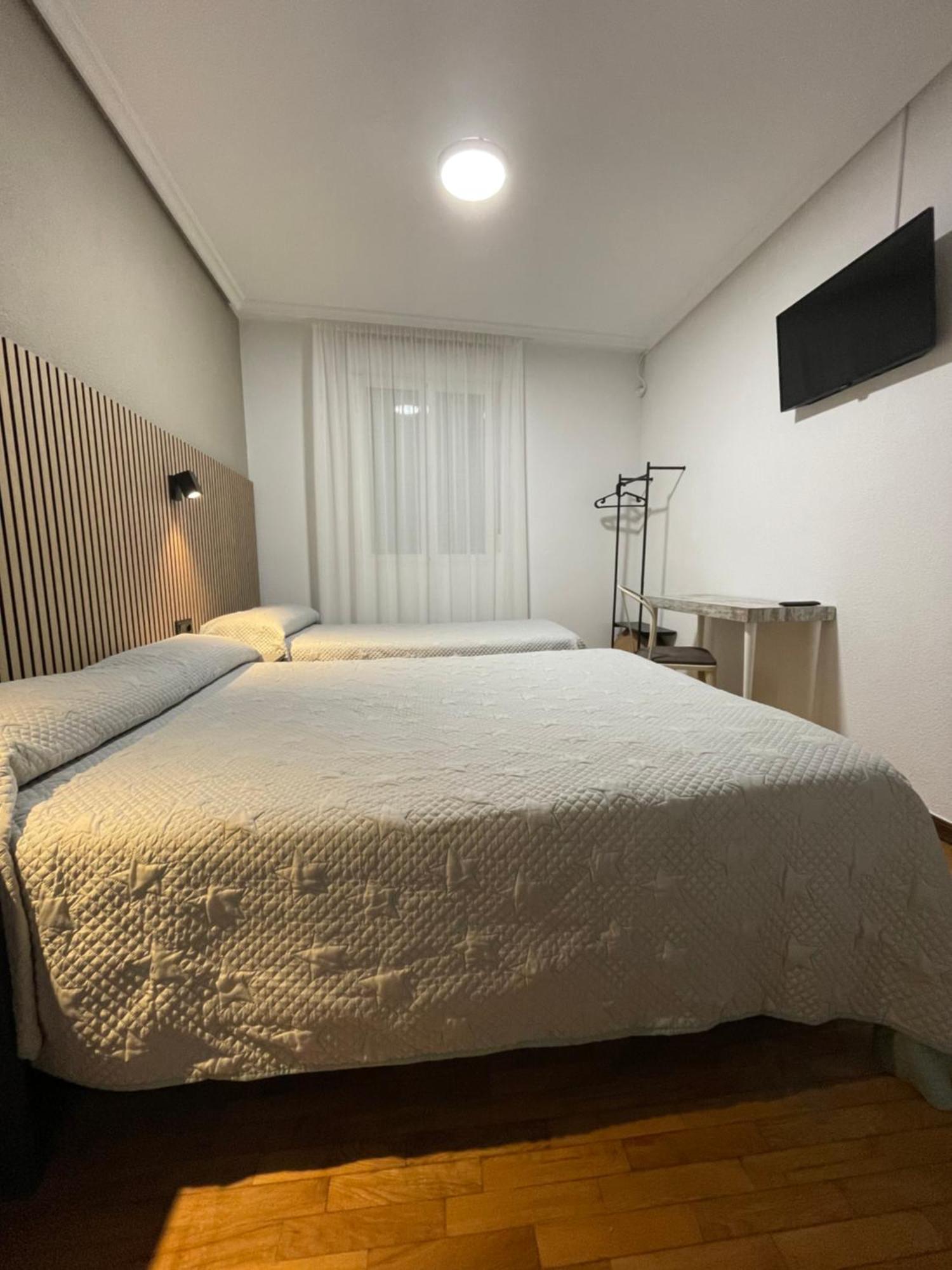 Pension La Encina Santo Domingo De La Calzada Luaran gambar
